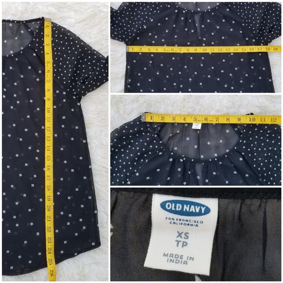 Sheer Blouse Black White Dot Print Old Navy Size XS Georgette Key Hole Flowy EUC - Picture 5 of 7